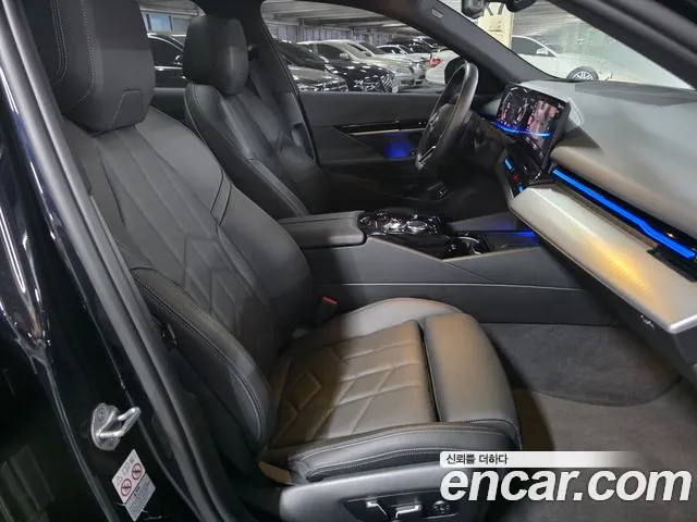 BMW 5 серии 2024 thumb 10