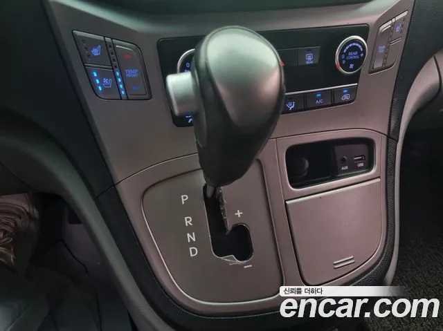 Hyundai Starex 2018 thumb 9