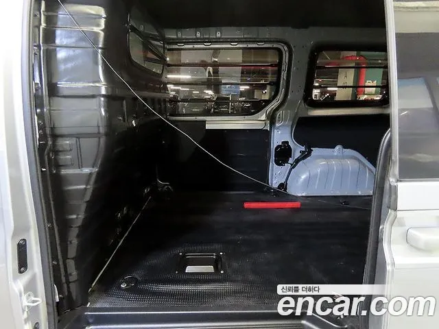 Hyundai Staria 2022 thumb 7