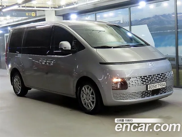 Hyundai Staria 2022 thumb 12
