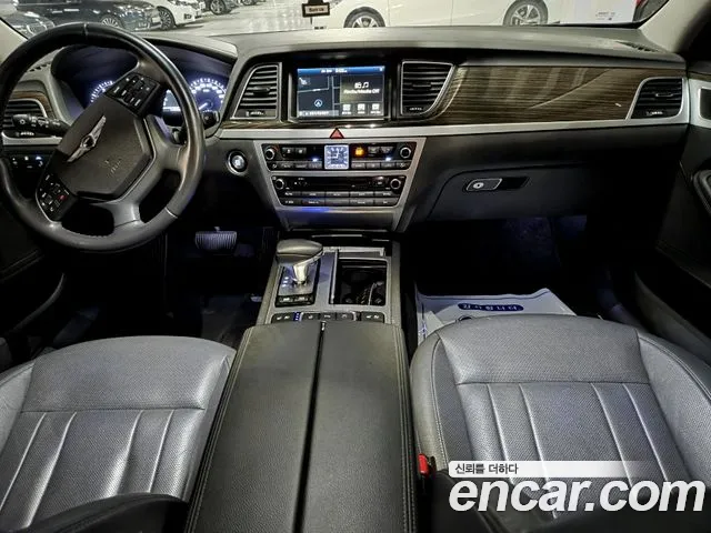 Genesis G80 2018 thumb 10