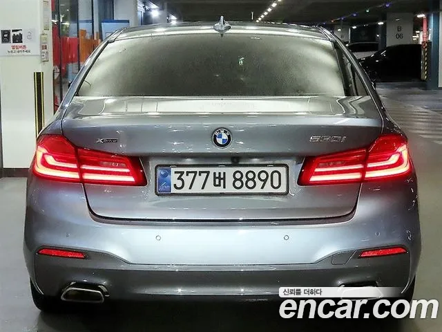 BMW 5 серии 2018 thumb 5