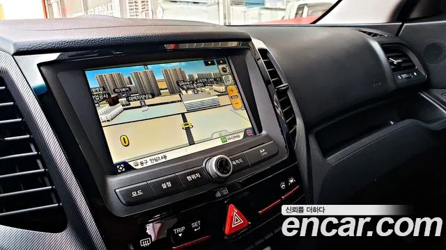 KG_Mobility_Ssangyong TIBOLI 2016 thumb 12