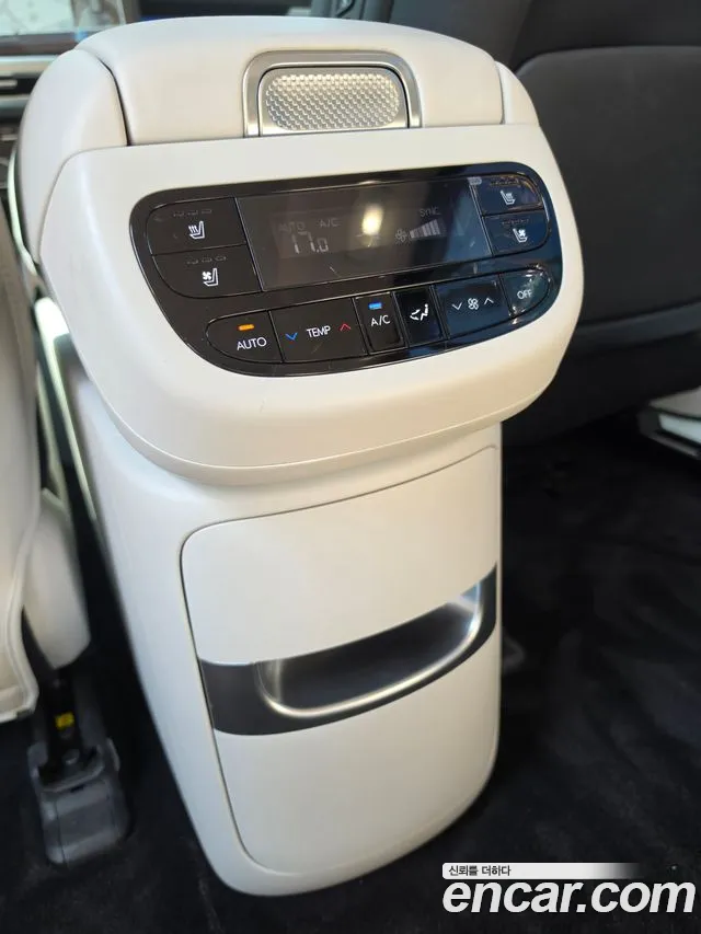 Hyundai IONIQ 9 2025 thumb 5