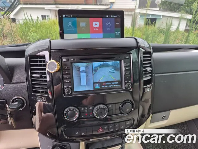 Mercedes-Benz Sprinter 2018 thumb 9