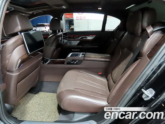 BMW 7 серии 2016 thumb 7