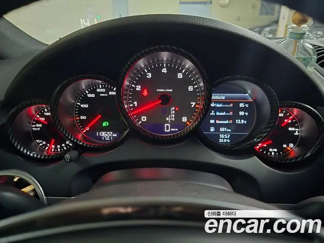 Porsche Cayenne 2011 thumb 8