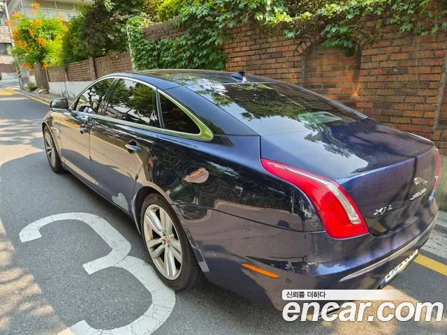 Jaguar XJ 2014 thumb 3