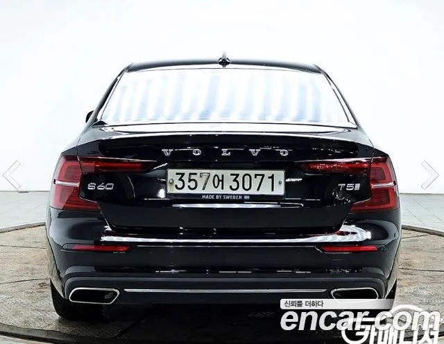 Volvo S60 2019 thumb 3