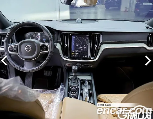 Volvo S60 2019 thumb 5