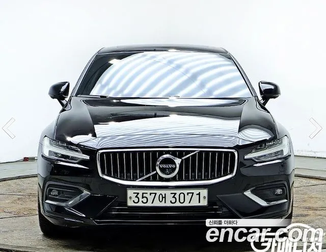 Volvo S60 2019 thumb 12