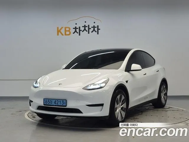 Tesla Model Y 2023 thumb 12