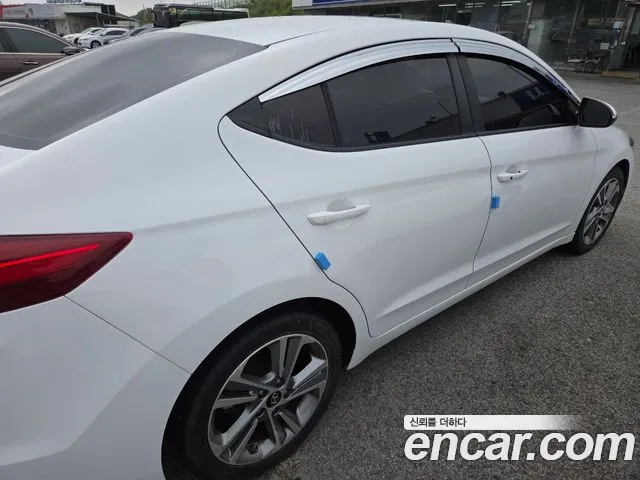 Hyundai Avante 2016 thumb 2