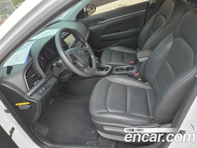 Hyundai Avante 2016 thumb 10