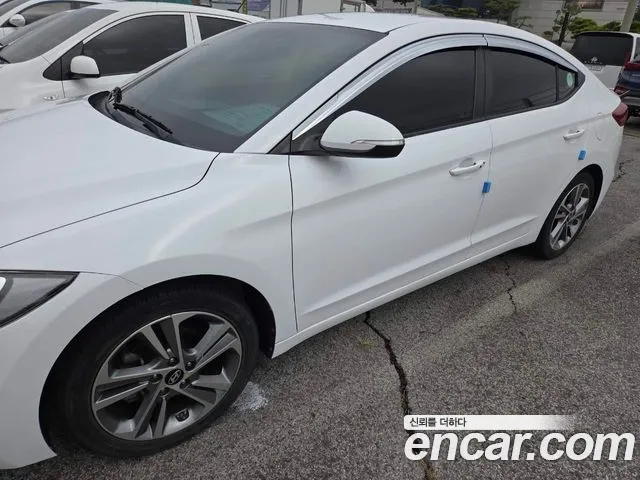 Hyundai Avante 2016 thumb 11