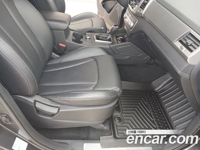 KG_Mobility_Ssangyong Rexton 2018 thumb 9