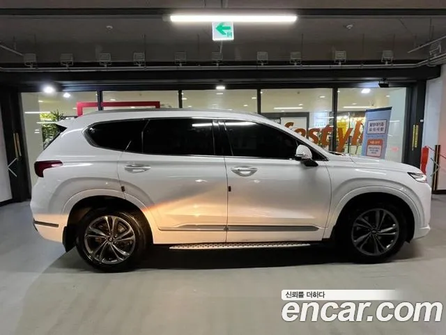 Hyundai Santa Fe 2018 thumb 3