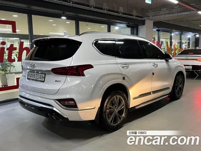 Hyundai Santa Fe 2018 thumb 4