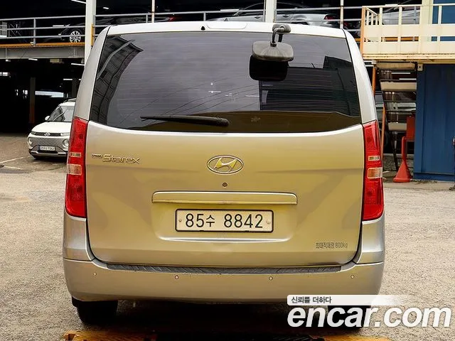 Hyundai Starex 2016 thumb 3