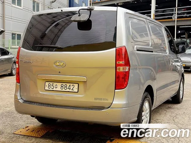 Hyundai Starex 2016 thumb 4