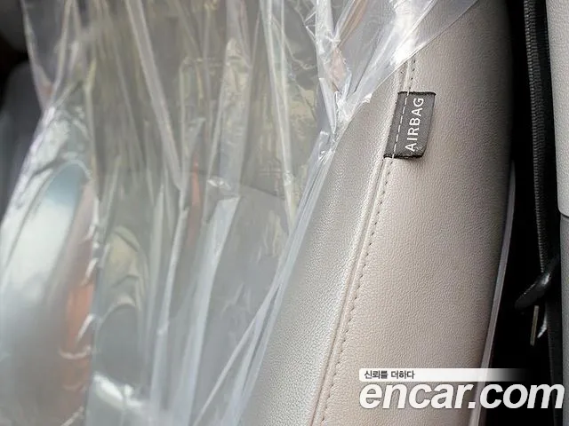 Hyundai Starex 2016 thumb 10