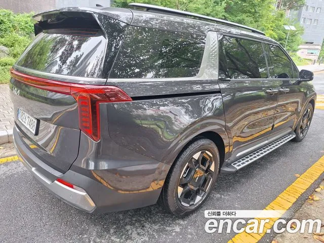 Kia Carnival 2024 thumb 2