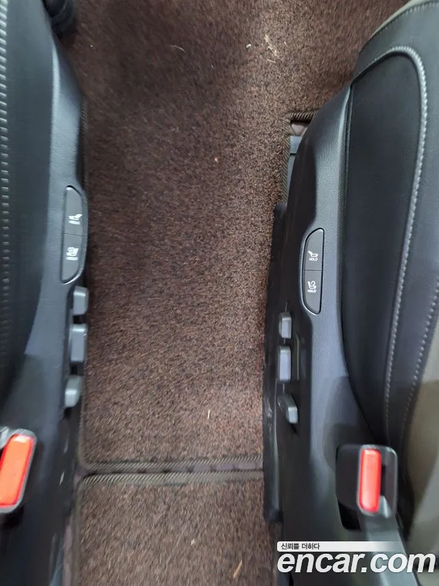 Kia Carnival 2024 thumb 5