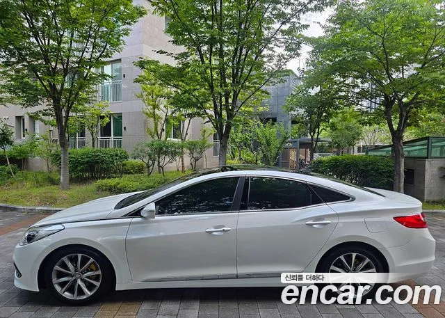 Hyundai Grandeur 2015 thumb 3