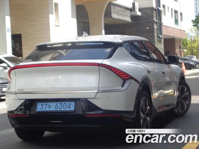 Kia EV6 2022 thumb 3