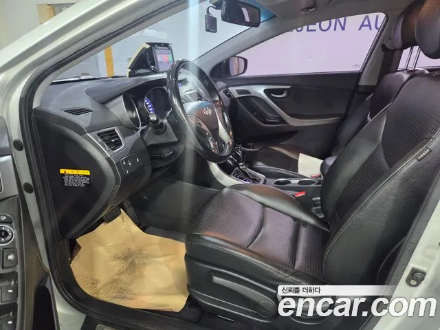Hyundai Avante 2014 thumb 10