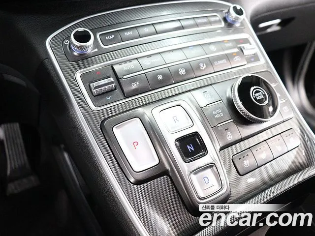 Hyundai Santa Fe 2020 thumb 9