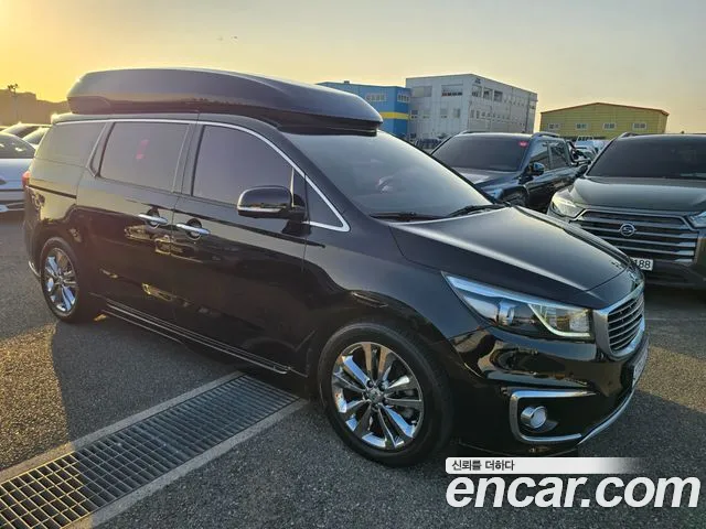 Kia Carnival 2017 thumb 6