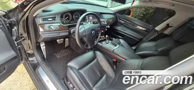 BMW 7 серии 2010 thumb 5