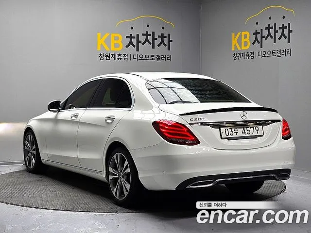 Mercedes-Benz C-Класс 2017 thumb 2