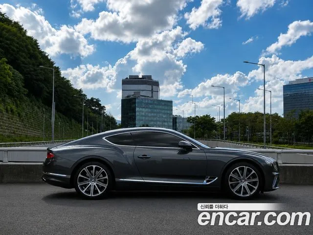 Bentley Continental 2019 thumb 2