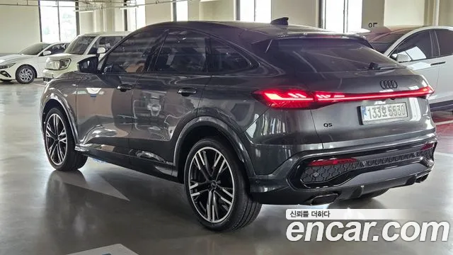 Audi Q5 2025 thumb 4