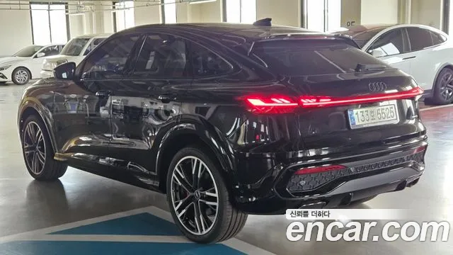 Audi Q5 2025 thumb 5