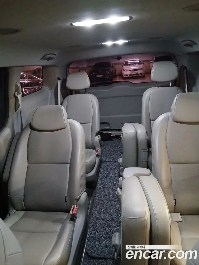 Kia Carnival 2016 thumb 7