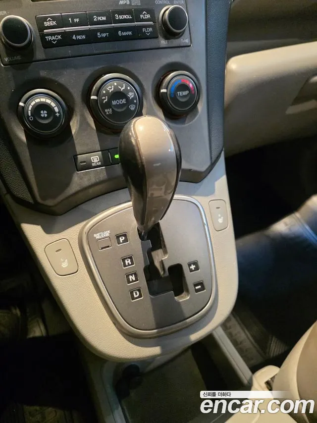 Kia Carens 2008 thumb 10