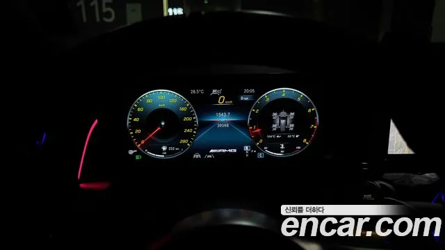Mercedes-Benz GLB 2023 thumb 8