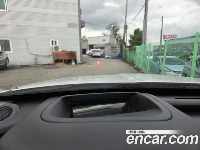 Jaguar XF 2016 thumb 9