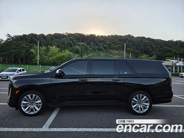 Cadillac Escalade 2021 thumb 3