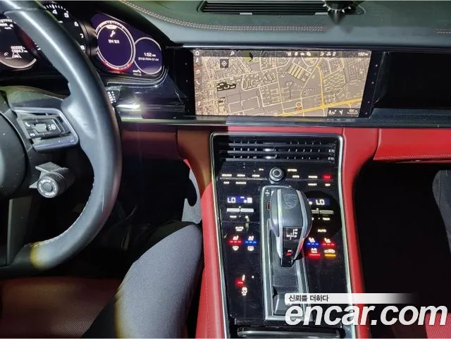 Porsche Panamera 2021 thumb 10