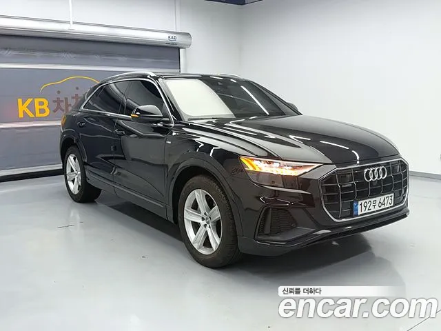 Audi Q8 2020 thumb 4