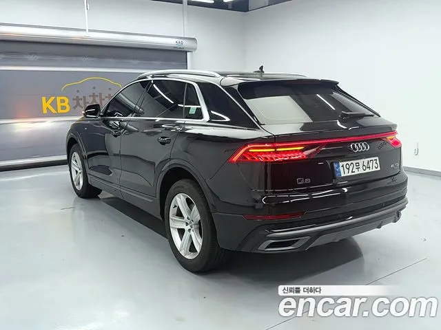Audi Q8 2020 thumb 5