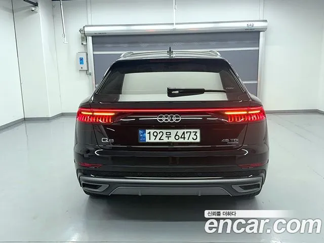 Audi Q8 2020 thumb 7