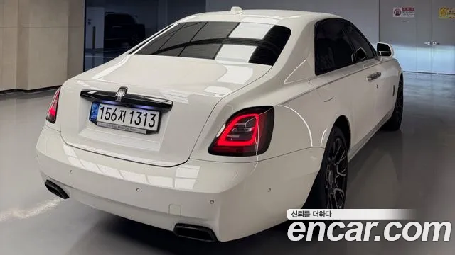 Rolls-Royce Ghost 2022 thumb 4