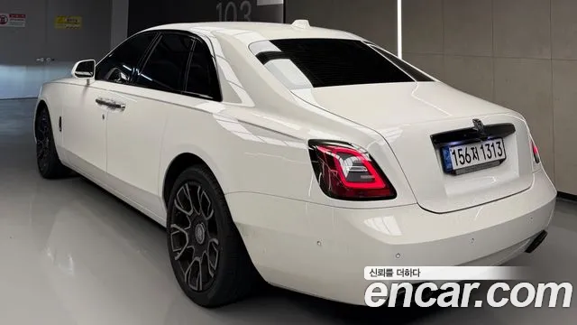 Rolls-Royce Ghost 2022 thumb 5