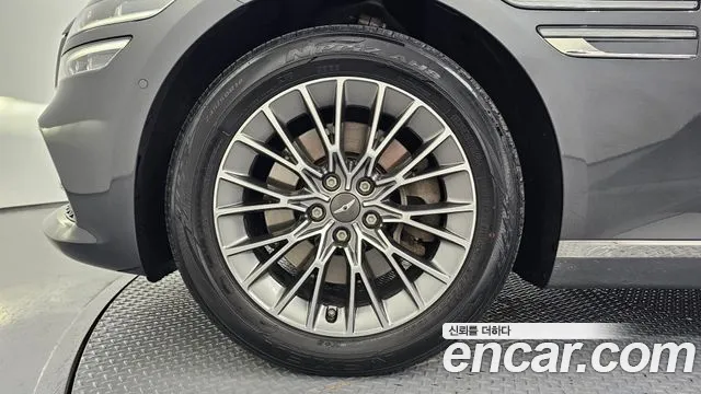 Genesis G80 2020 thumb 5