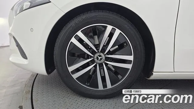 Mercedes-Benz A-Класс 2021 thumb 5